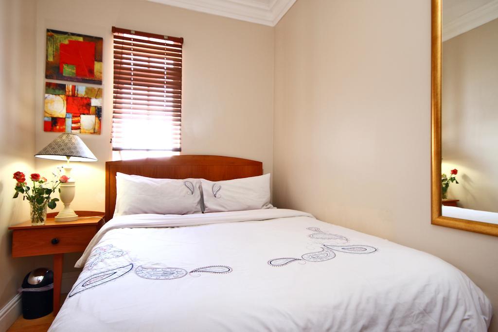 Forty8 Backpackers Hotel Kapstaden Rum bild